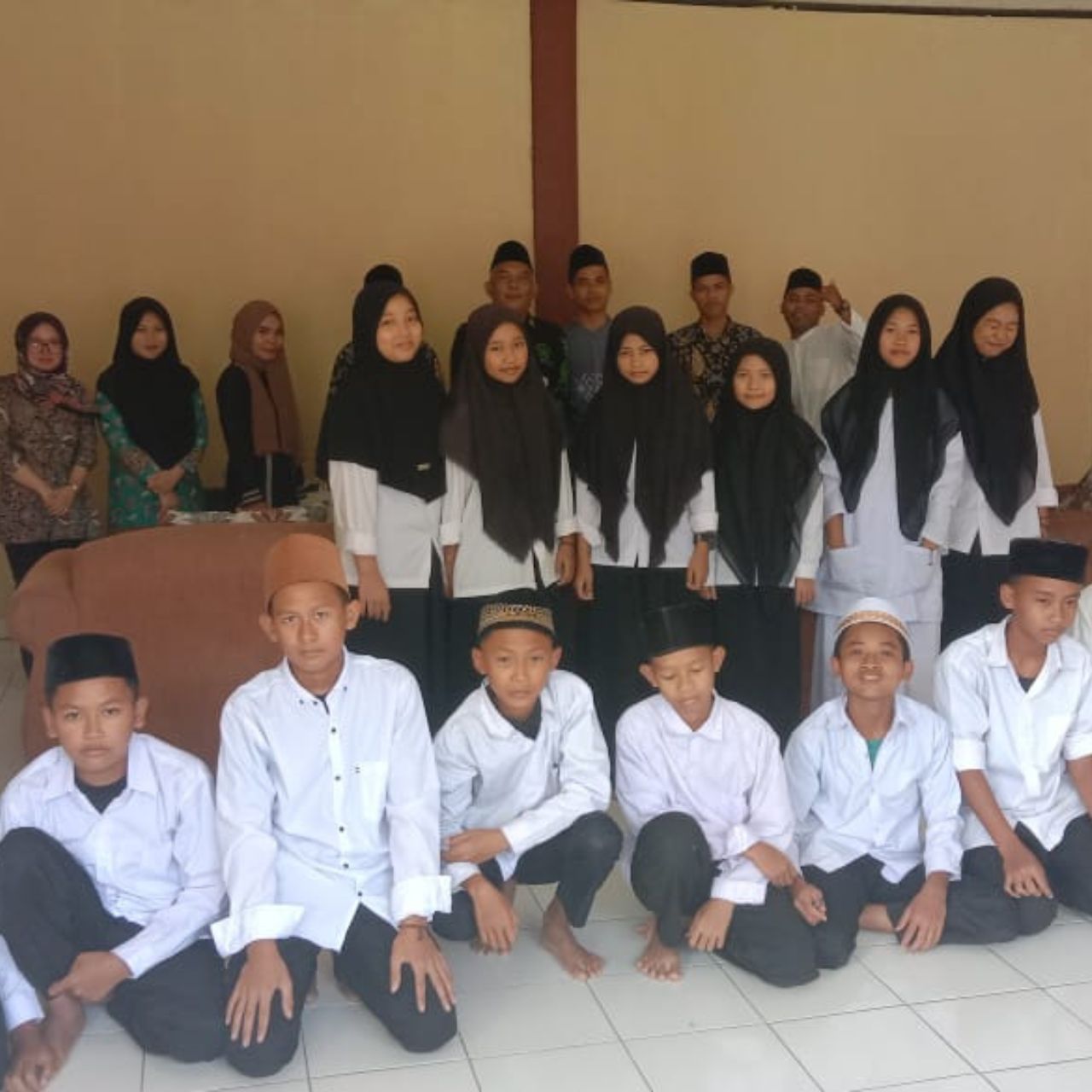 aktivitas yayasan pondok pesantren sullamul futuhat